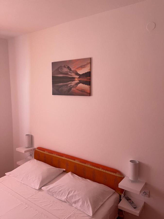Apartmani Frane Tribunj  Ngoại thất bức ảnh