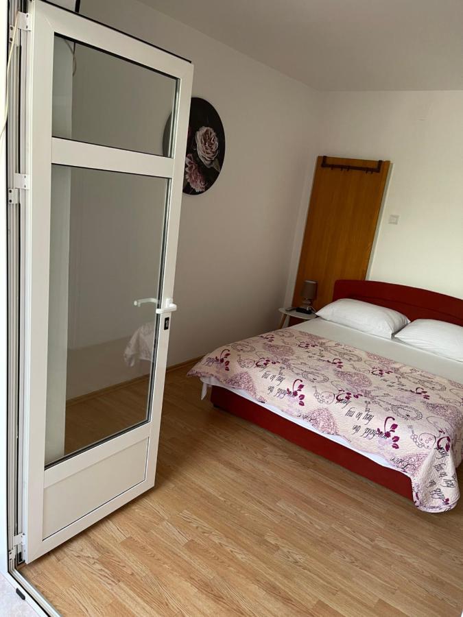 Apartmani Frane Tribunj  Ngoại thất bức ảnh